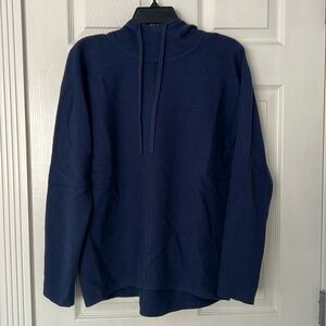 🍌Banana Republic Navy Hooded Sweater🍌